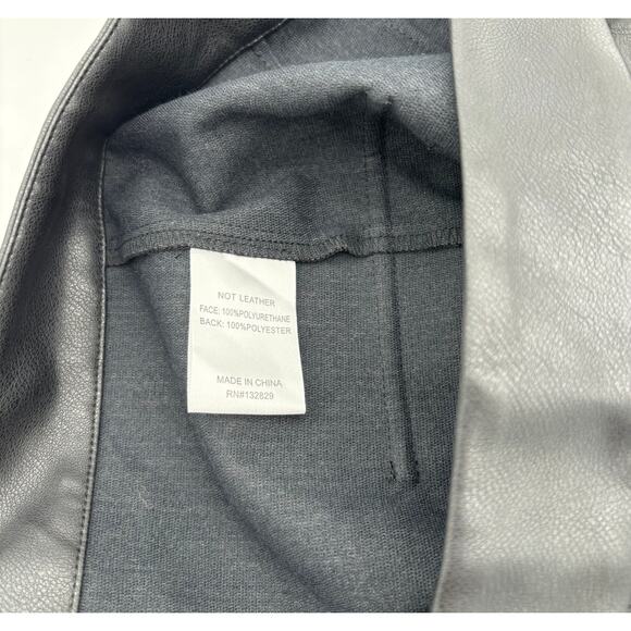 Revolve Super down Faux Leather Mini Skirt Size Small - Picture 4 of 9